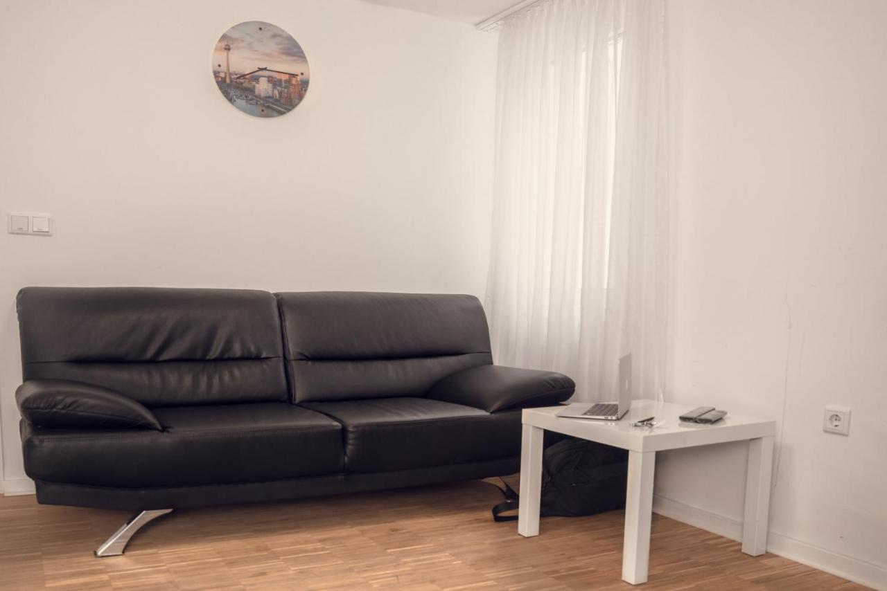 Altstadt Apartment Alisa Düsseldorf Exterior foto
